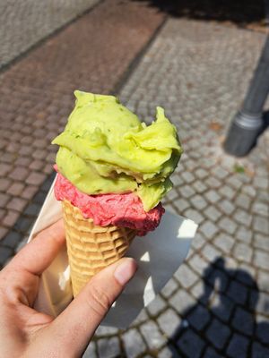 Avocado-Orange-Minze und Himbeere-Holunder at danz11 in Magdeburg