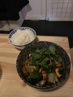 Vegan chicken (to die for!) 😍 at Rau in Malmo