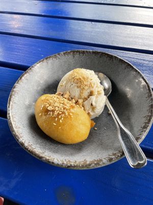 Fried banana and homemade ice creamm  at Rau in Malmo