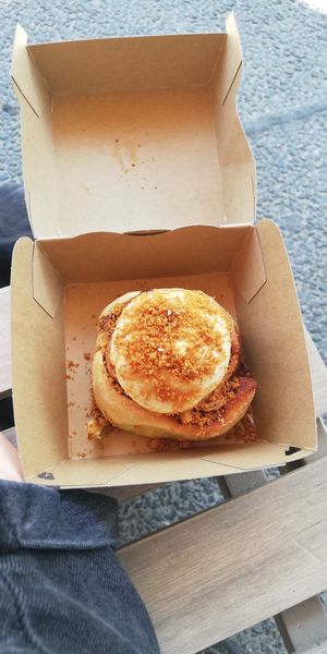 Speculoos (Bischoff) cinnamon roll at Have a Roll in Antwerpen