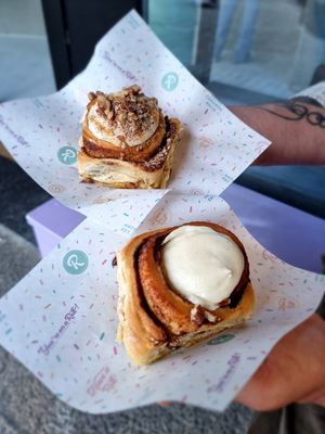 Classic and caramel at Have a Roll in Antwerpen