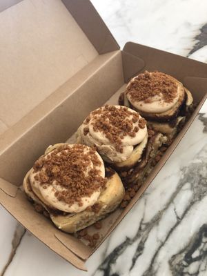 Speculaas cinnamon rolls  at Have a Roll in Antwerpen
