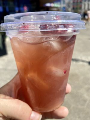 Hibiscus earl grey refresher  at Have a Roll in Antwerpen