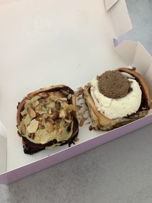 Pistachio and cookie dough  at Have a Roll in Antwerpen