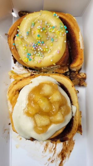 Custard and apple sauce at Have a Roll in Antwerpen