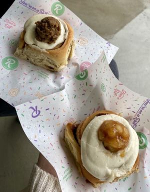 Cinnamonrolls cookiedough & apple😍  at Have a Roll in Antwerpen