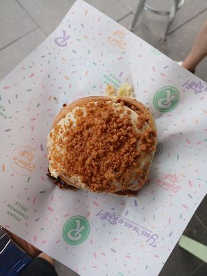  at Have a Roll in Antwerpen