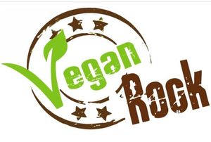 Comida vegana para todo el mundo 🌱. Porque ninguna vida importa más que otra. Nuestra gastronomía es 100% vegana. Hecha con cariño. at Vegan Rock in Antofagasta