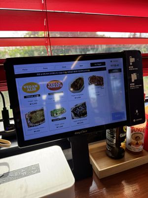 order at the table  at Stove On 스토브온 in Jeju