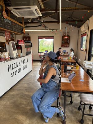 Hall  at Stove On 스토브온 in Jeju