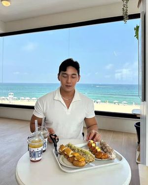 WHOA at Plant Power Fast Food in Sacramento