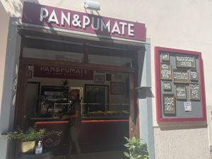 Façade at Pan & Pumate in Manarola