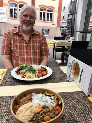 Donner bowl, donner teller and me.   at Vegano in Wohlen