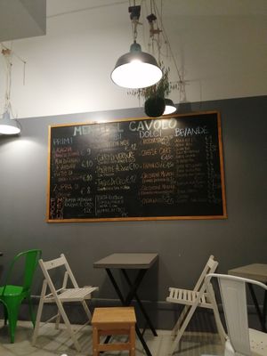 Inside at Col Cavolo - Vegan Bistrot in Rome