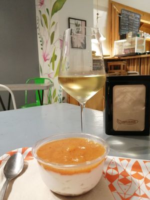 Cheesecake ai cachi at Col Cavolo - Vegan Bistrot in Rome