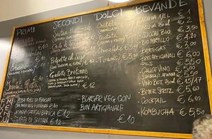 The menu on the blackboard at Col Cavolo - Vegan Bistrot in Rome