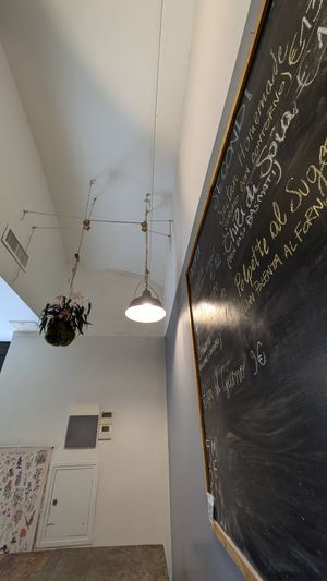 Decor at Col Cavolo - Vegan Bistrot in Rome