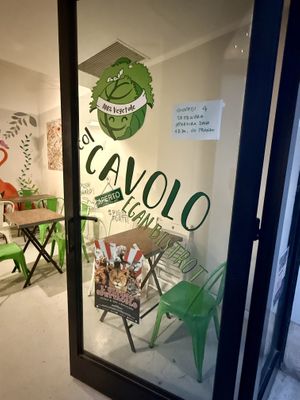 Front of shop  at Col Cavolo - Vegan Bistrot in Rome