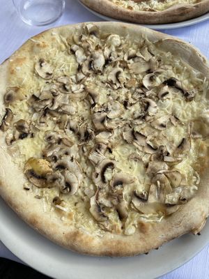 Pizza funghi at La Soffitta Renovatio in Rome