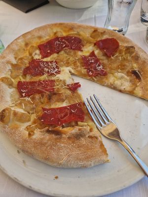 Centurione (bacon & mozzarella) pizza at La Soffitta Renovatio in Rome