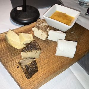 Tabla de quesos vegetales  at La Soffitta Renovatio in Rome