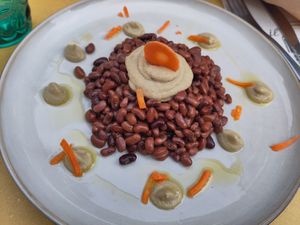 Baba ganoush with beans at Il Moderno in Perugia