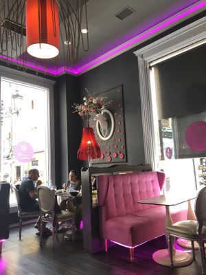 Interior  at Miss Sushi in Alicante