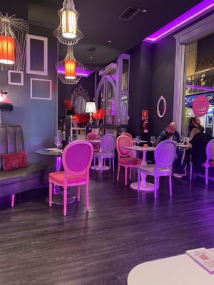 Interior  at Miss Sushi in Alicante