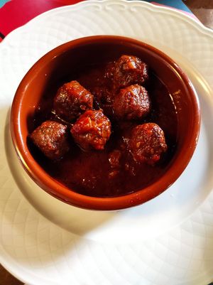 Albondigas con salsa de tomate at Can Baumes in Tavertet