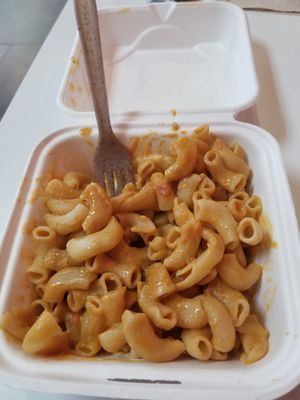 Mac and cheese at Side Chicks in San Antonio