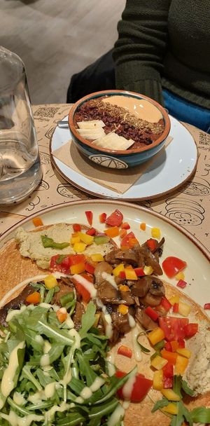 choco and peanuts porridge at Rubik's in Thessaloniki