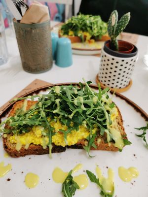 Scrambled organic tofu on wholewheat bread at Rubik's in Thessaloniki