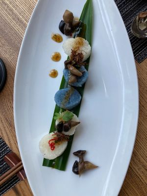 Sticky rice selection at An Nhien Garden in Hue