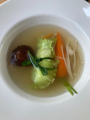 Burdock soup at An Nhien Garden in Hue