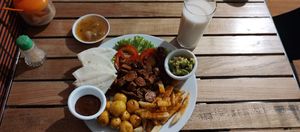  at La Revolución de la Cuchara in Bogota