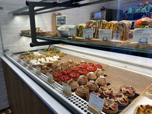 Lots of options! at Land & Monkeys - Amsterdam in Paris