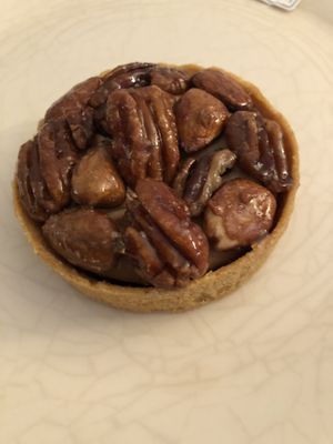 Tarte Noix de pécan   at Land & Monkeys - Amsterdam in Paris