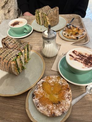 “Marine” Sandwiches (aka vegan tuna sandwich) and apricot tarts   at Land & Monkeys - Amsterdam in Paris