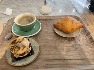   at Land & Monkeys - Amsterdam in Paris