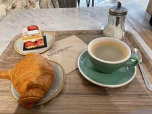   at Land & Monkeys - Amsterdam in Paris