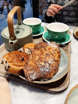  at Land & Monkeys - Amsterdam in Paris