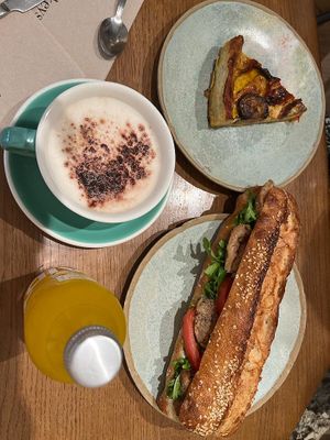   at Land & Monkeys - Amsterdam in Paris