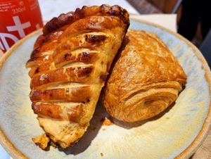 Chausson au pommes and pain au chocolat at Land & Monkeys - Amsterdam in Paris