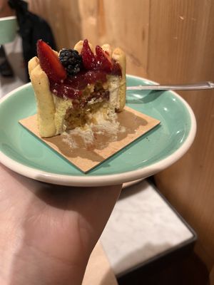 Charlotte   at Land & Monkeys - Amsterdam in Paris