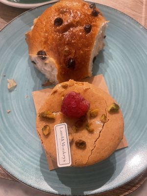 Macaroon and chocolate brioche bun  at Land & Monkeys - Amsterdam in Paris