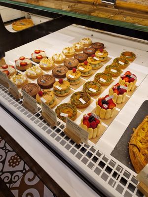 Tartelettes at Land & Monkeys - Amsterdam in Paris