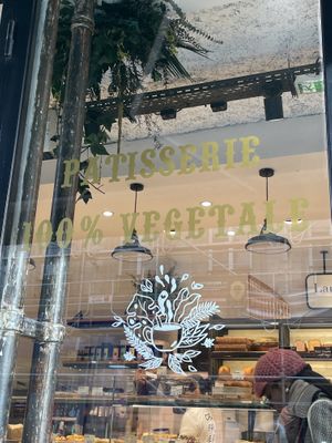   at Land & Monkeys - Amsterdam in Paris