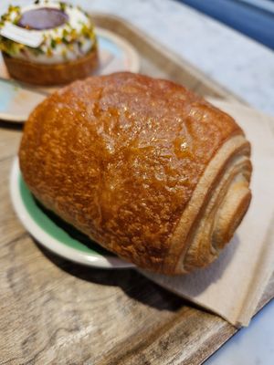 Pain au chocolate at Land & Monkeys - Amsterdam in Paris