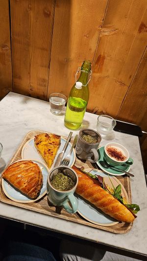  at Land & Monkeys - Amsterdam in Paris