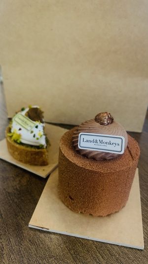   at Land & Monkeys - Amsterdam in Paris